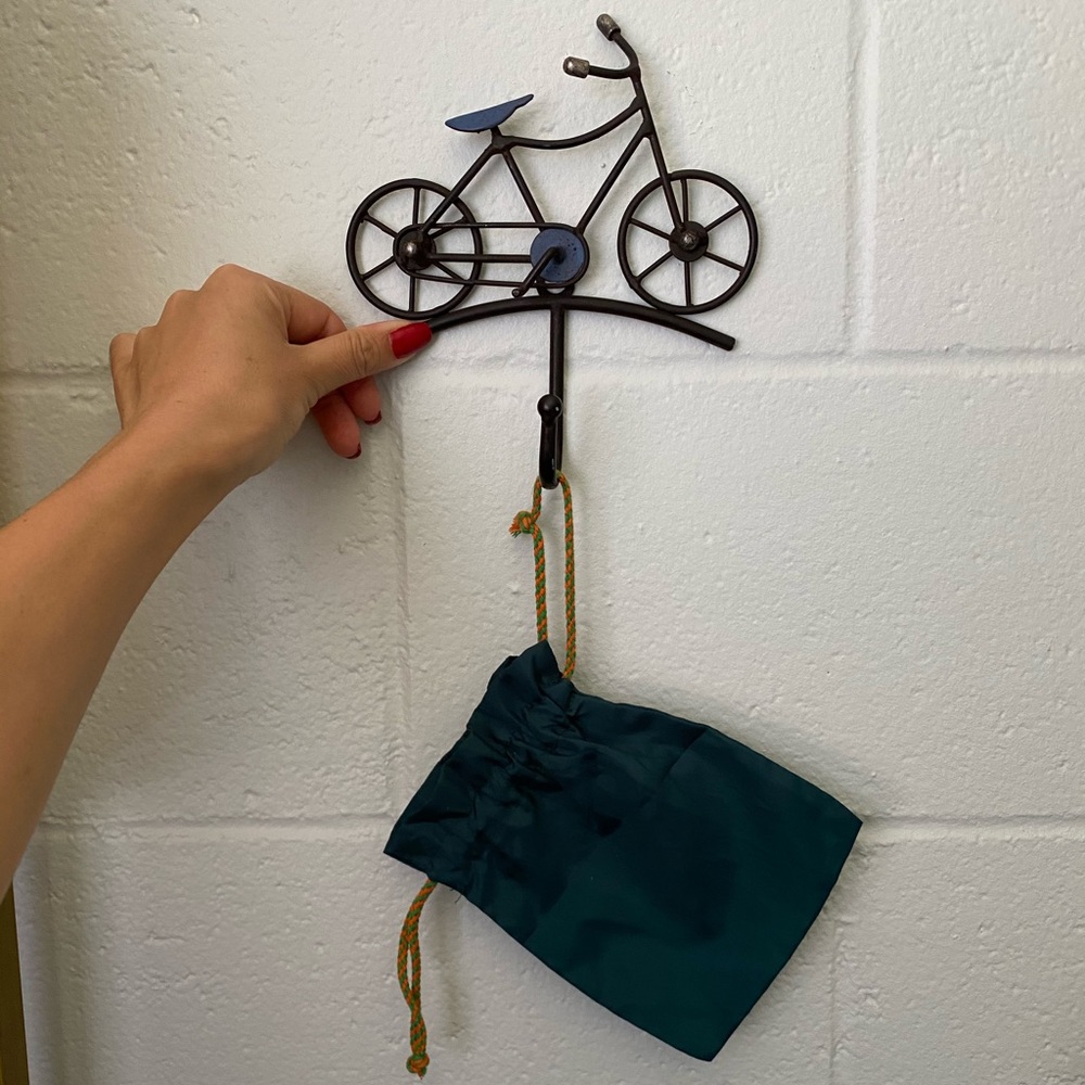 Mountable hook - mini bicycle shape - Picture 4 of 6